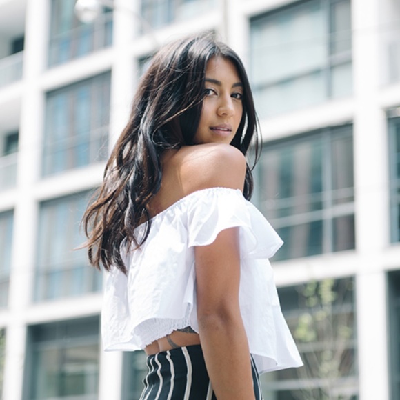 Zara Tops - Zara Off Shoulder Crop Top Small